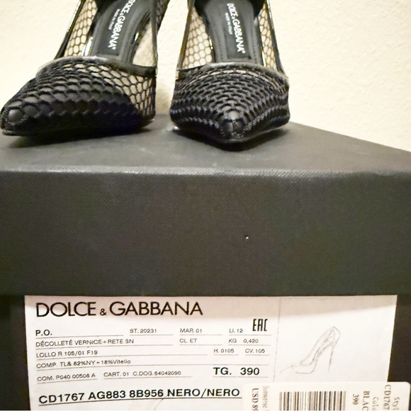 Dolce & Gabbana 105 Mesh Rete Fishnet Sheer Patent Leather DG Logo Pumps NEW - Picture 8 of 9